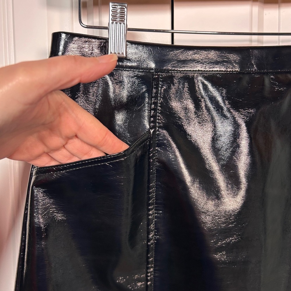 Faux Leather Mini Skirt Womens‎ Medium Size 6-8 Black High Shine Pockets A-Line - Picture 5 of 9